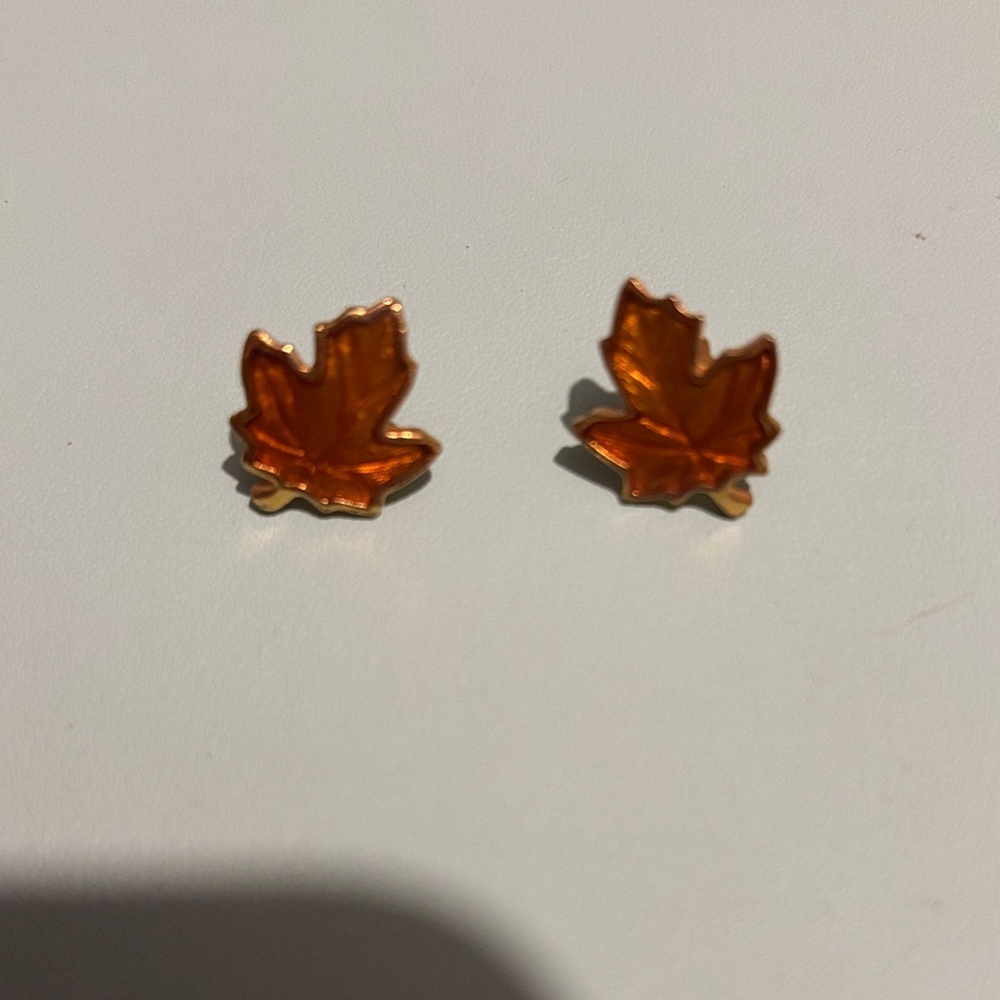 Vintage Avon Autumn Leaf Earrings 1997